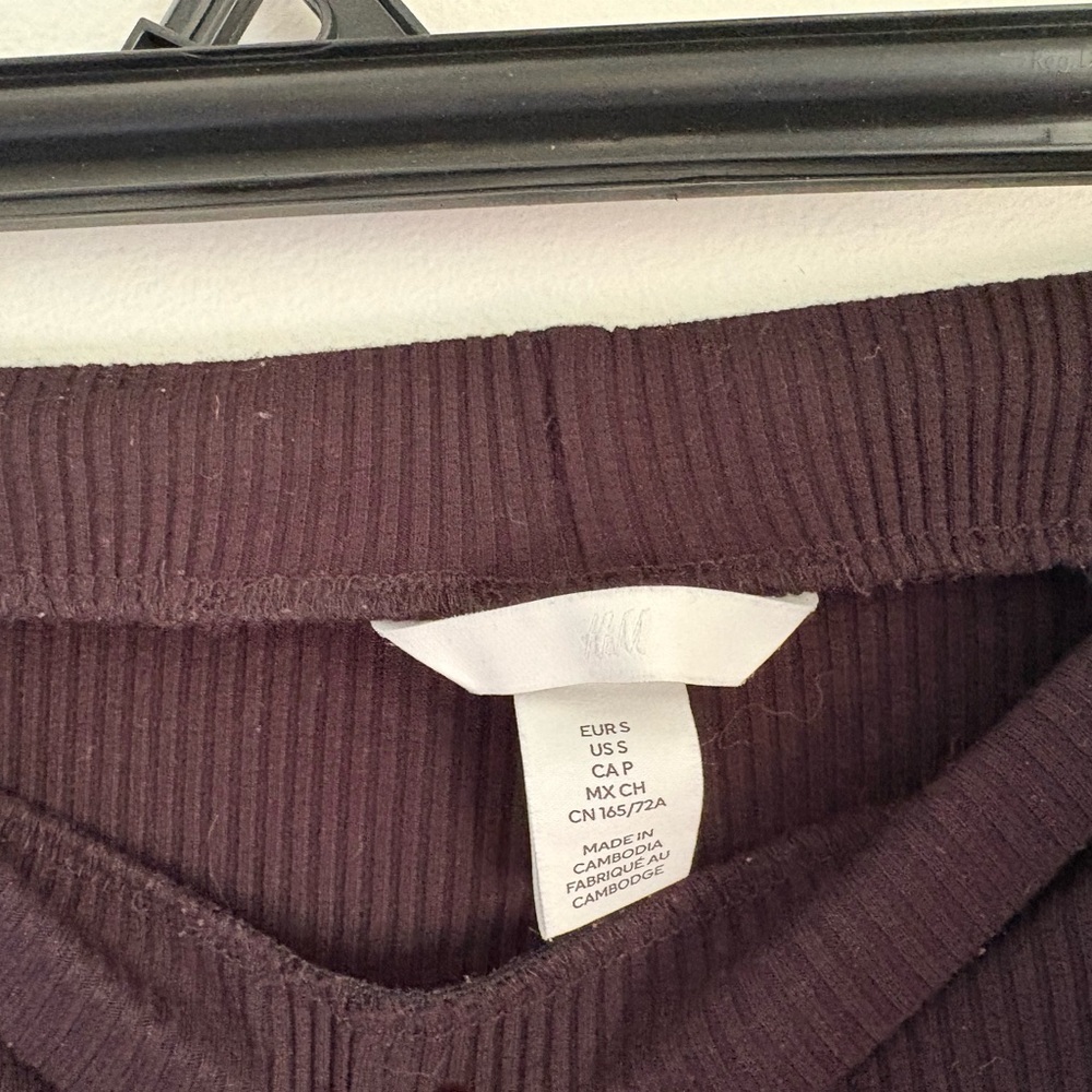 Black Women's Ribbed Pants & Top Set - Picture 6 of 7